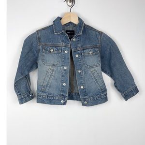 Vintage girl’s jean jacket 3-4 years old ✨